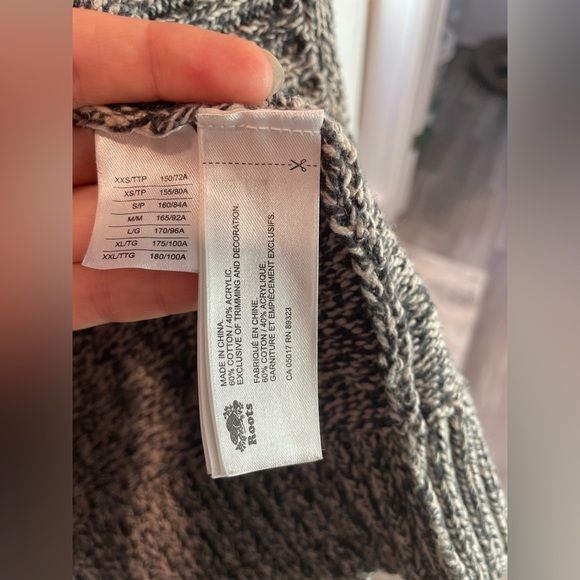 Roots Cabin Cardigan - Picture 7 of 7